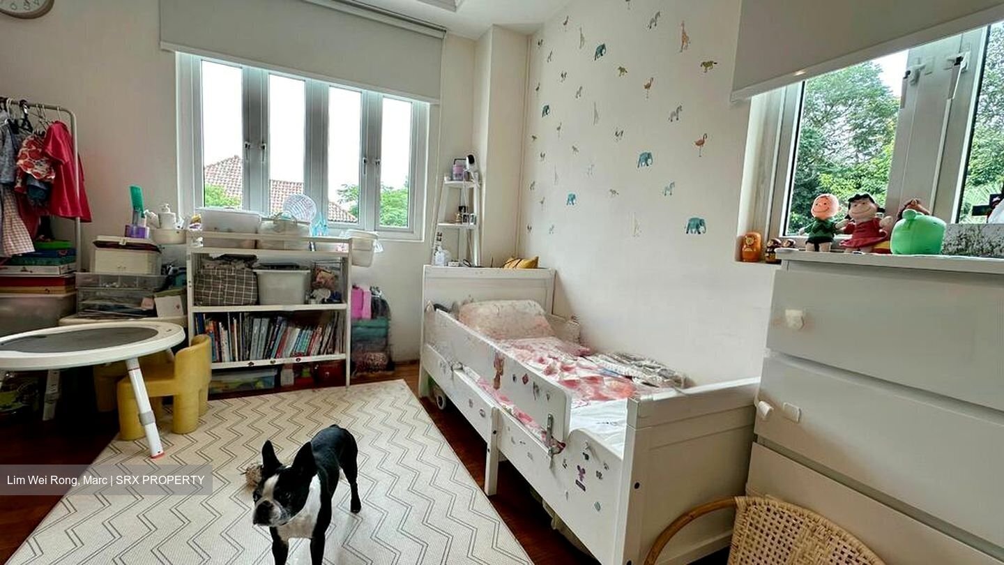 First Avenue (D10), Detached #457653401